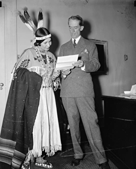 Sechs Nationen Drucke: Esther Deer (ca 1891 - 1992) ist Mohawk-Tänzerin