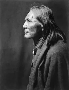 Edward Curtis Collection Drucke: APACHE MAN, c1906. Alchise, an Apache Native American. Photograph by Edward Curtis, c1906