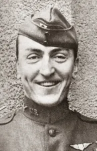 Porträt Drucke: EDWARD VON RICKENBACHER (1890-1973). Amerikanischer Flieger. Fotografie, ca 1918