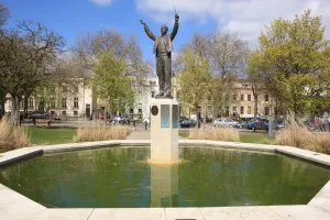 Statue Drucke: Cheltenham