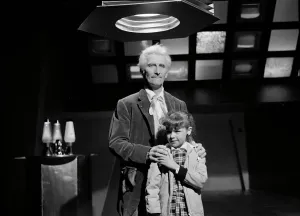 Peter Cushing und Roberta Tovey
