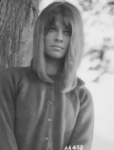 Drucke von Ein öffentliches Porträt von Julie Christie für Far From The Madding Crowd Eine Galerie, Die Einer Der Ikonen Des