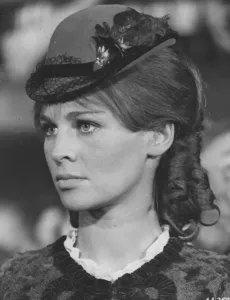 Drucke von Julie Christie in Far From The Madding Crowd Eine Galerie, Die Einer Der Ikonen Des