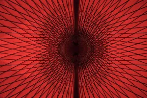 Abstrakte visuelle Darstellung unter dem roten Zelt in Kyoto, Japan N4