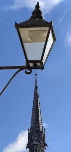 Gothic Revival Buildings UK Drucke: Balancing Act