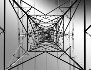 Unter der Pylone – Mono