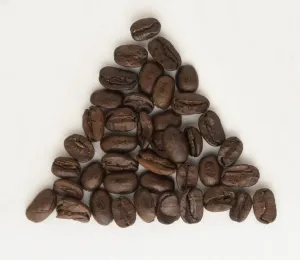 White Background Coffee Drucke: Old Java coffee beans