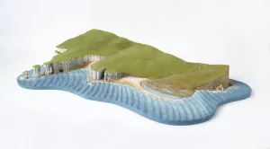 Colorful Coastal Scenery Drucke: Three-dimensional model of coastline showing cliffs