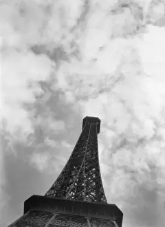 Eiffel Tower Views Drucke: Eiffel Tower