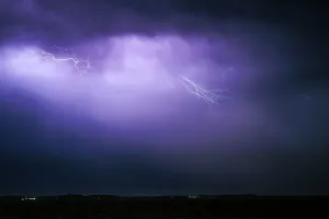Australian Lightning Storm Drucke: Lightning over the ocean