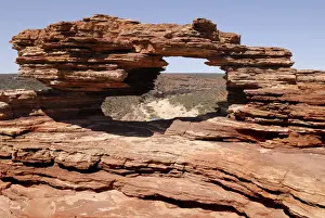 Red Rock Landscape Photography Drucke: Natures Window, window rock along the Loop Walk Trail