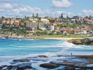 Drucke von Surfer am Brontes Strand in der Nähe von Sydney, NSW, Australien Perfektes Puzzle Drucke: Surfer am Brontes Strand