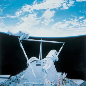 Space Exploration Photography Drucke: Astronauts working with EASE