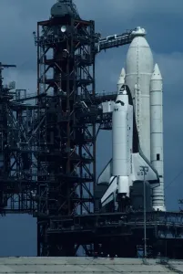 Space Shuttle Launch Drucke: Columbia Space shuttle preparing for launch