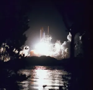 NASA Space Mission Drucke: Night launch of the space shuttle