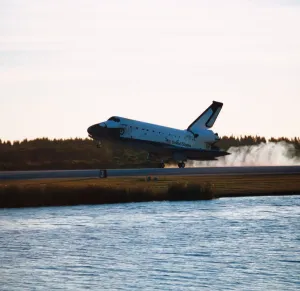 Bilder vom 26. April 2006: Die Landung des Weltraum-Shuttles