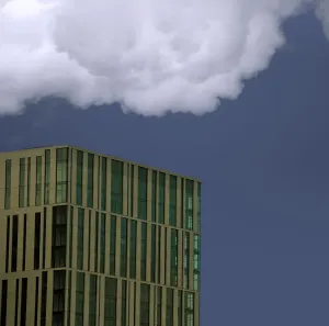 Colorful Cityscape Images Drucke: Cloud Over Skyscraper