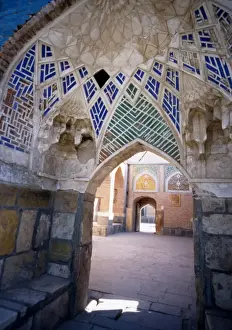 Ancient Stone Structures Drucke: Ardabil
