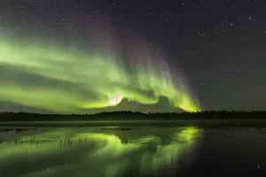 Aurora Borealis Reflection Drucke: Aurora reflection