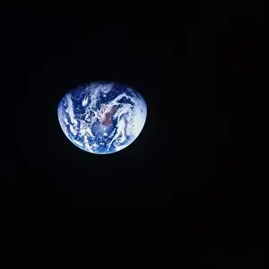 Earth From Space Image Drucke: Most of Australia and part of Antarctica are visible