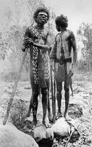 Aboriginal Art Australia Drucke: Two Australian Natives Posing Together