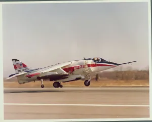 Military Aircraft Images Drucke: AV-8B Prototype Taking Off