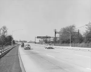 Civil Engineering History Drucke: Cars on Highway