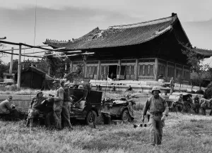 Military History Photos Drucke: US Command Post In Seoul