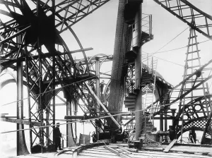 Eiffel Tower Construction Drucke: Construction Of The Eiffel Tower