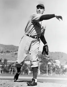 Vintage Baseball Photographs Drucke: Dizzy Dean Pitching At Spring Training