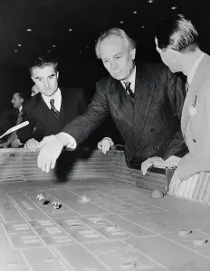 Monte Carlo Casino Drucke: Explaining the Game of Craps