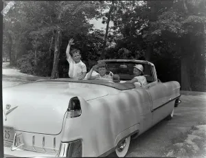 Familie im Auto