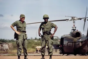 American Soldiers In Vietnam Drucke: Frederic E Davison