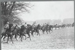 Historical Horseback Riding Images Drucke: German Cavalry Attack