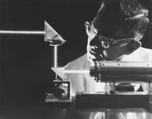 Laboratory Experiment Drucke: Intense Ruby Laser Beam
