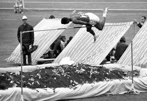 Olympic Track And Field History Drucke: John Thomas