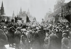 Leon Trotsky Drucke: Leon Trotsky Addressing the General Public