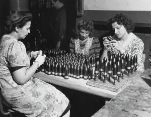 Women In Manufacturing Drucke: Manufacturing Shells
