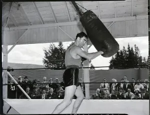 Historical Boxing Images Drucke: Max Schmeling Training