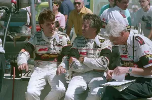 Michael und Mario Andretti im Gespräch