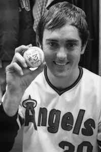 Young Adult Male Models Drucke: Nolan Ryan