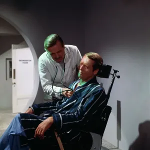 British Celebrities Drucke: Patrick McGoohan in The Prisoner