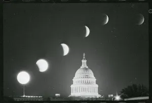 Total Solar Eclipse Drucke: Phases of an Eclipse Above the Capitol