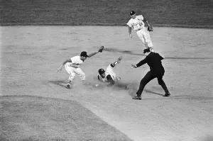 Roberto Clemente Zweite Basen Werfen
