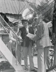 Vintage Movie Set Photos Drucke: Spencer Tracy Checking Script