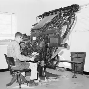 Vintage Printing Equipment Drucke: Student Using Linotype Machine