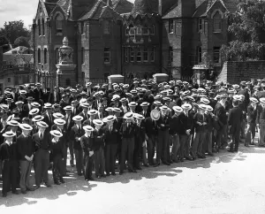 Historical London Images Drucke: Students Lining Up for Roll Call