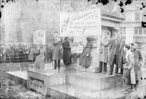 Anti War Movement Drucke: Students Protesting Another War