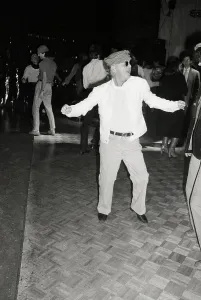T.Capote Auf dem Tanzboden von Studio 54