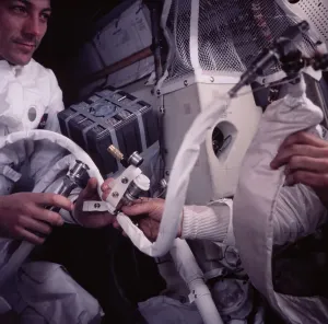 Space Exploration Technology Drucke: Utensils Inside Space Module
